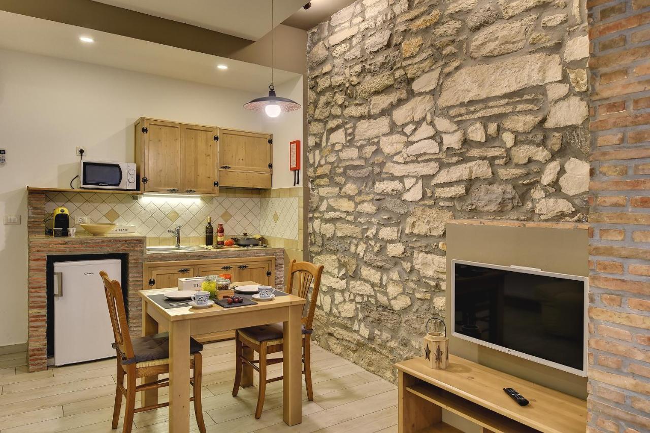 Mimoza Old Town Pula Apartments מראה חיצוני תמונה