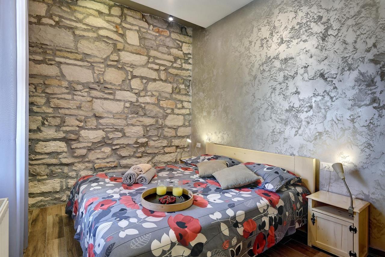 Mimoza Old Town Pula Apartments מראה חיצוני תמונה