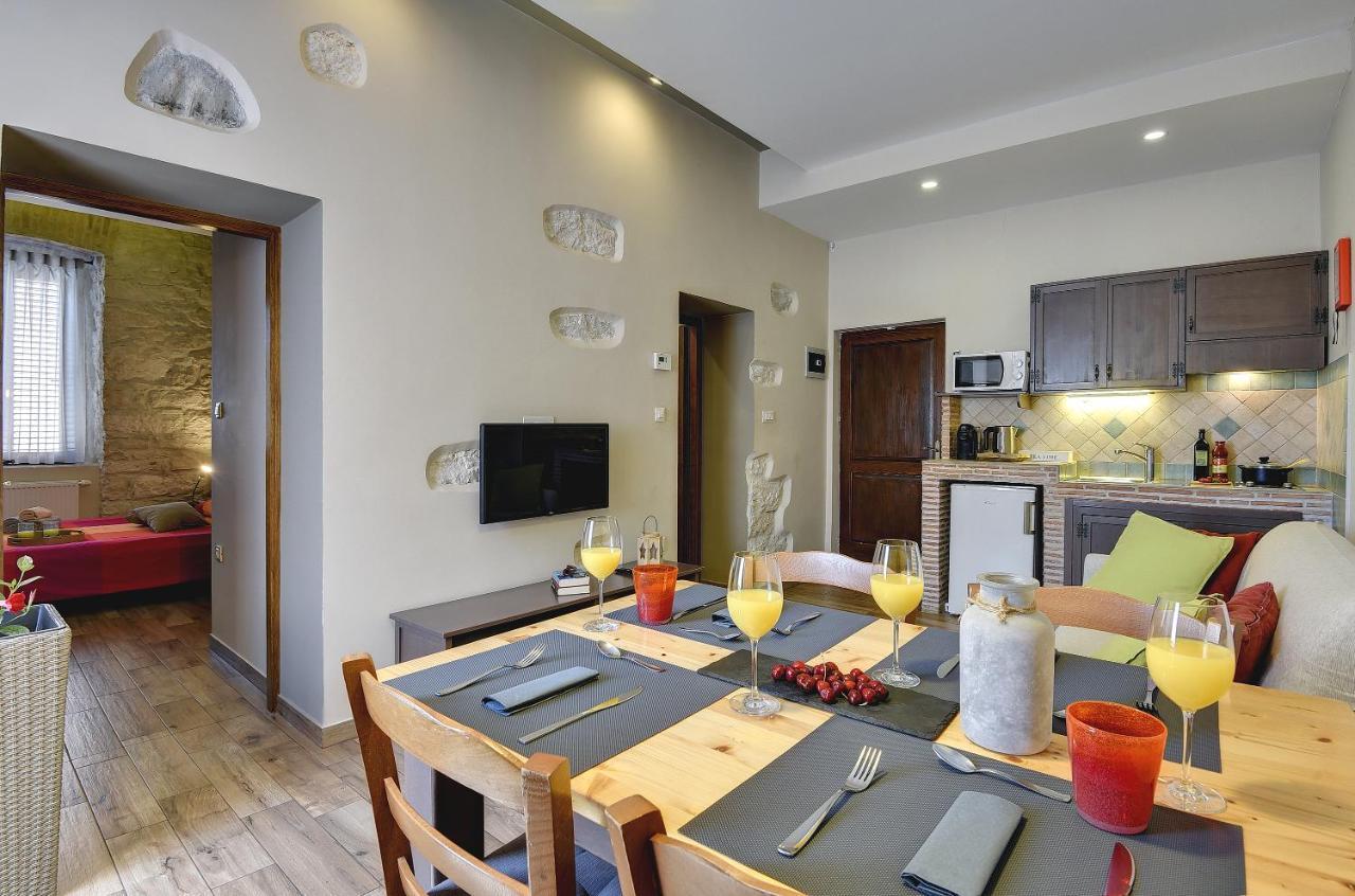 Mimoza Old Town Pula Apartments מראה חיצוני תמונה