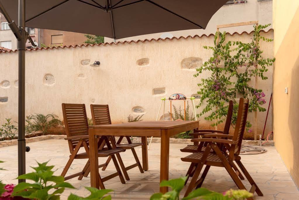 Mimoza Old Town Pula Apartments מראה חיצוני תמונה